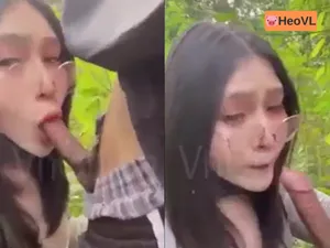 đi dã ngoại tiện quan hệ nhân tình ở trong rừng